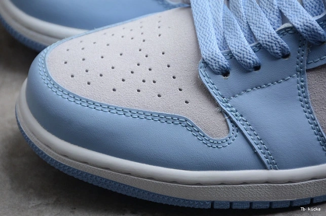 Reps TBK University Jordan DC0774-050 1 (W) Low Blue 0713